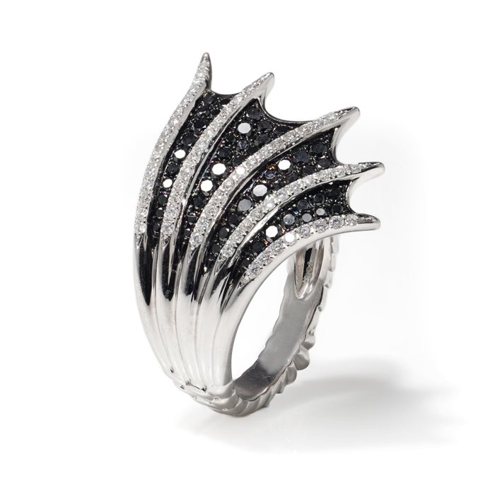 Preview of the first image of Stephen Webster Jewels Verne Dragon - 18 kt. White gold - Ring Diamond.