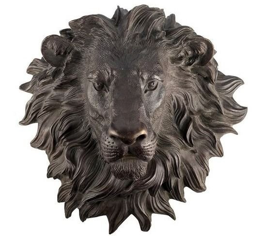 Preview of the first image of Lion mask makes a fountain - Bronze - Second half 20th century.