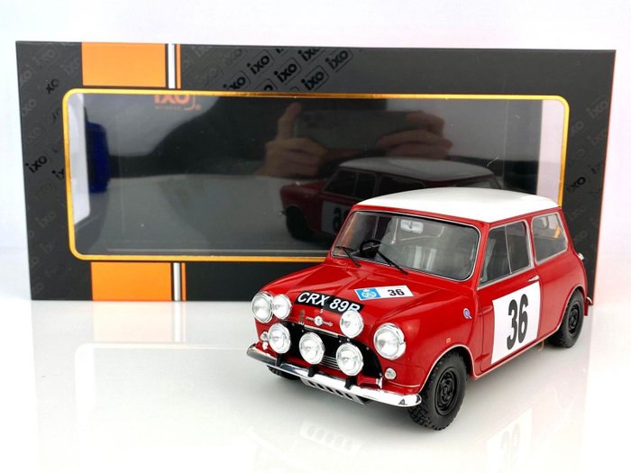 Preview of the first image of IXO Models - 1:18 - Mini Cooper S #36 RAC Rally 1965 - T. Fall / R. Crellin.