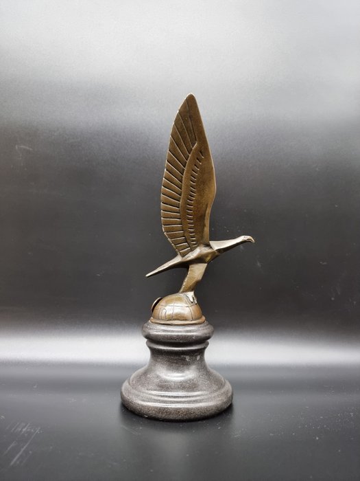 Image 2 of Decorative object - Bronze Eagle on Globe Car Mascot - Stork - After 2000