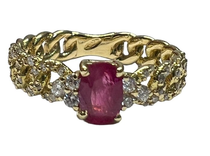 Preview of the first image of 18 kt. Yellow gold - Ring - 0.47 ct Ruby - Diamonds.