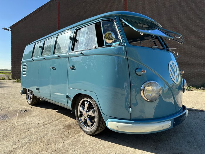 Preview of the first image of Volkswagen - T1 kombi - 1958.
