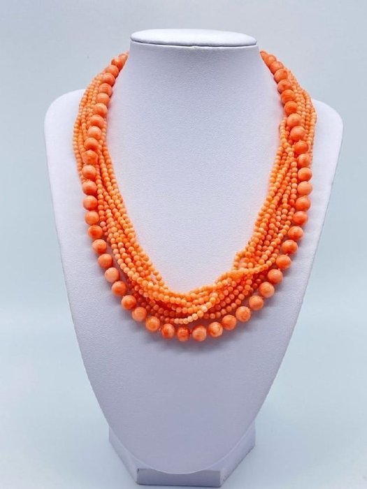 Image 2 of 18 kt. Gold - Necklace Coral