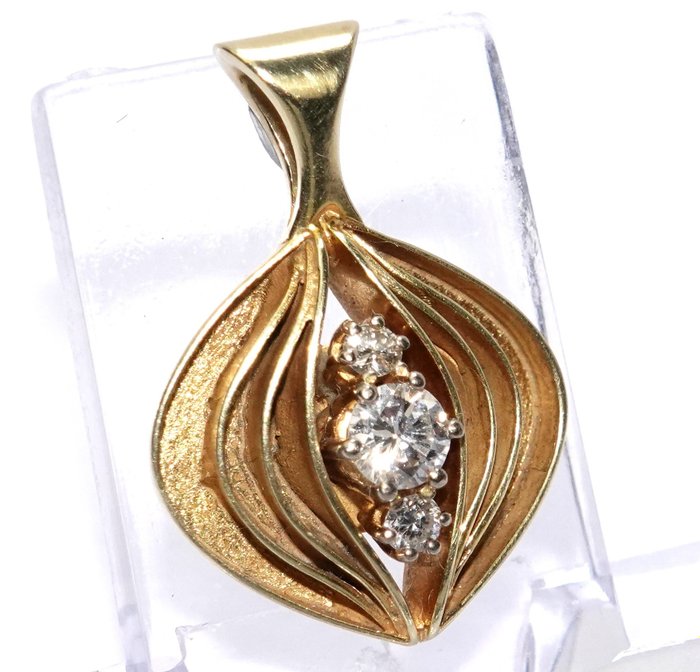 Preview of the first image of 14 kt. Yellow gold - Pendant - 0.41 ct.