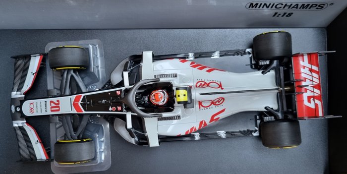 Image 3 of MiniChamps - 1:18 - Haas F1 Team VF-20 #20 Kevin Magnussen - Abu Dhabi GP 2020 - Haas 100 Grand Pri