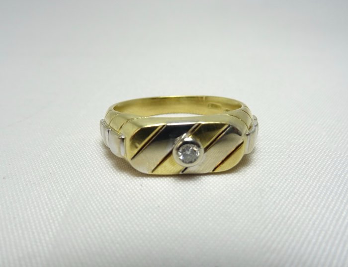 18 kt Gult guld - Ring - 0.08 ct Diamant