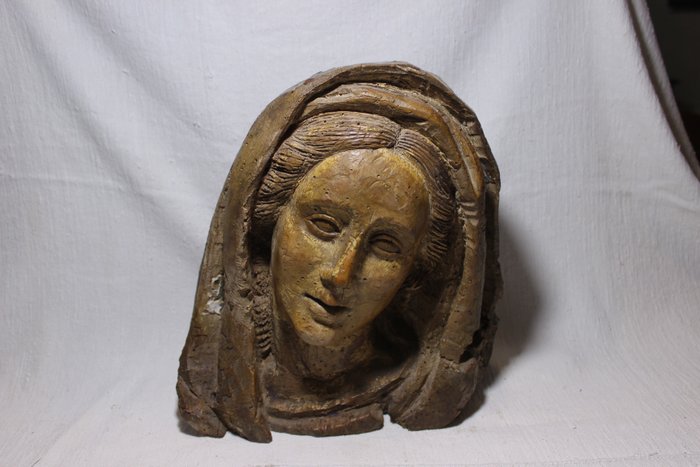 Image 3 of Sculpture, Head of Madonna - Wood (Fruit) - 17th century