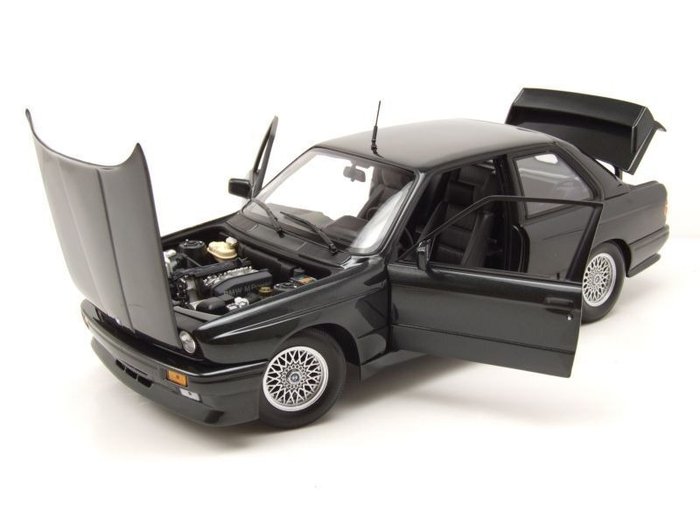 MiniChamps 1:18 - 模型車 - BMW E30 M3 - 1987
