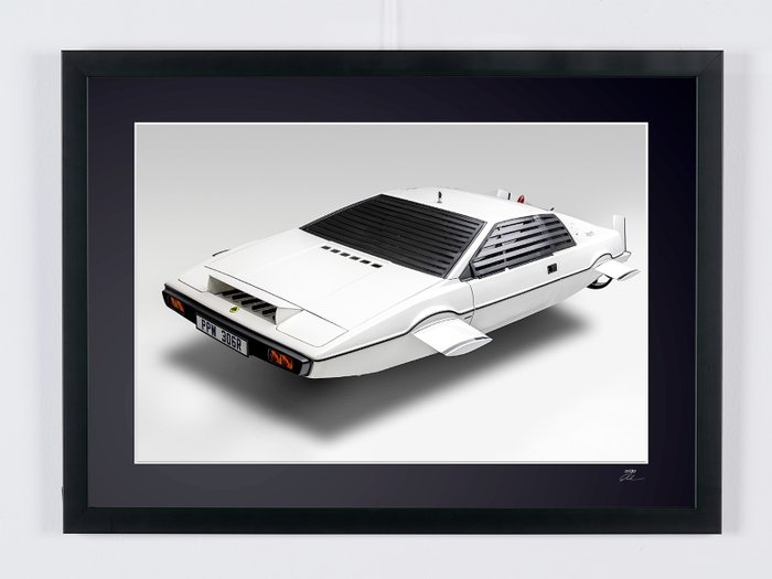 James Bond 007: The Spy Who Loved Me, 1977 Lotus Esprit S1 Submarine - Fine Art Photography - Luxury Wooden Framed 70X50 cm - Limited Edition Nr 04 of 30 - Serial ID 20051 - - Original Certificate (COA), Hologram Logo Editor and QR Code