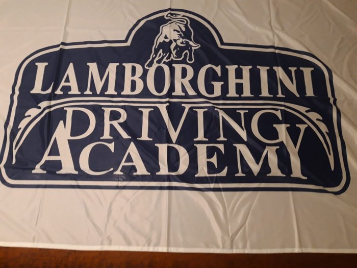 徽章/吉祥物/徽章 - Lamborghini Driving Academy Bandiera in raso, 150cm - Lamborghini - 1980-1990