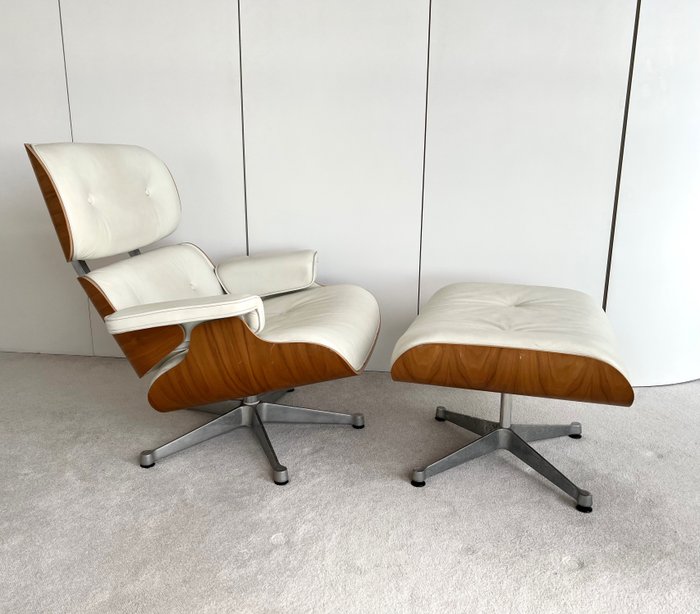 Charles & Ray Eames - Vitra - Otomano, Poltrona (2) - Lounge Chair