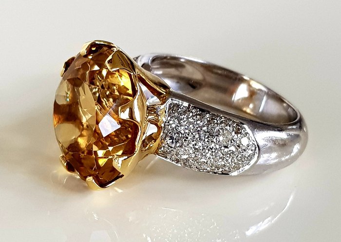 Golden Citrine - 18 kt Gult guld, Vittguld - Ring - 41.17 ct Citrin - Diamanter