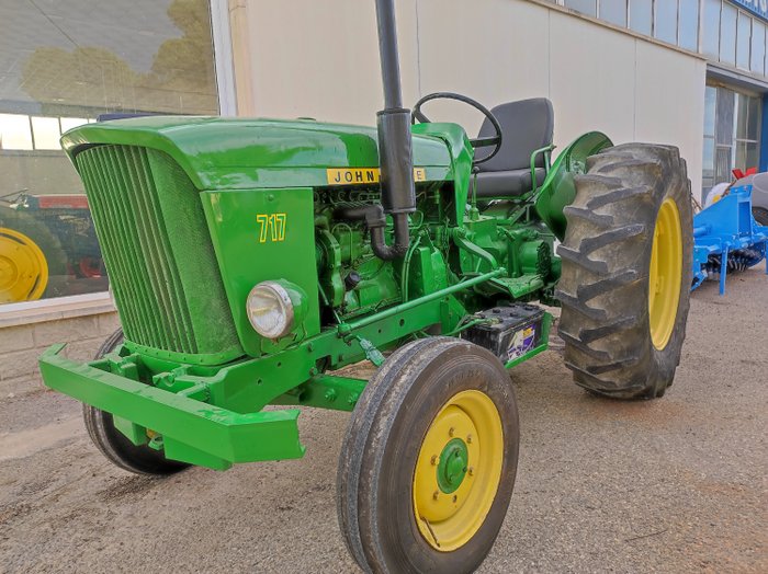 Preview of the first image of John Deere - 717 - 1970.