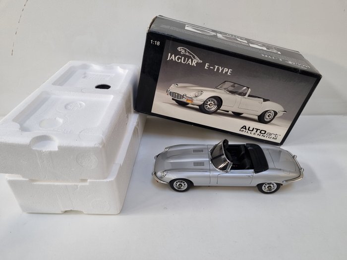 Autoart – 1:18 – Jaguar E Type – Millennium