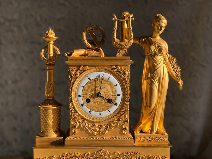 Relógio de lareira - "Sapho à Phaon" Levasseur - Ouropel - por volta de 1820
