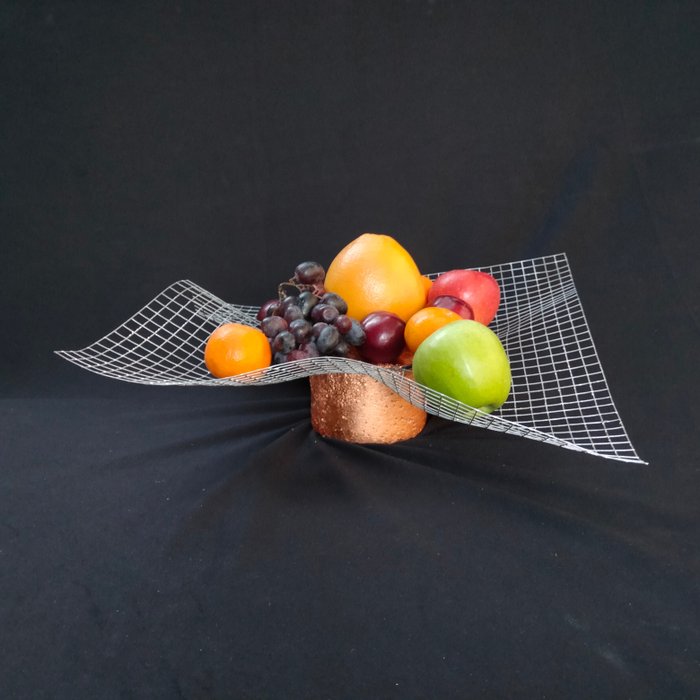 Outdesign Italia - Roberto Dagnino - Fruit bowl - Wave - cement, copper leaf, steel mesh