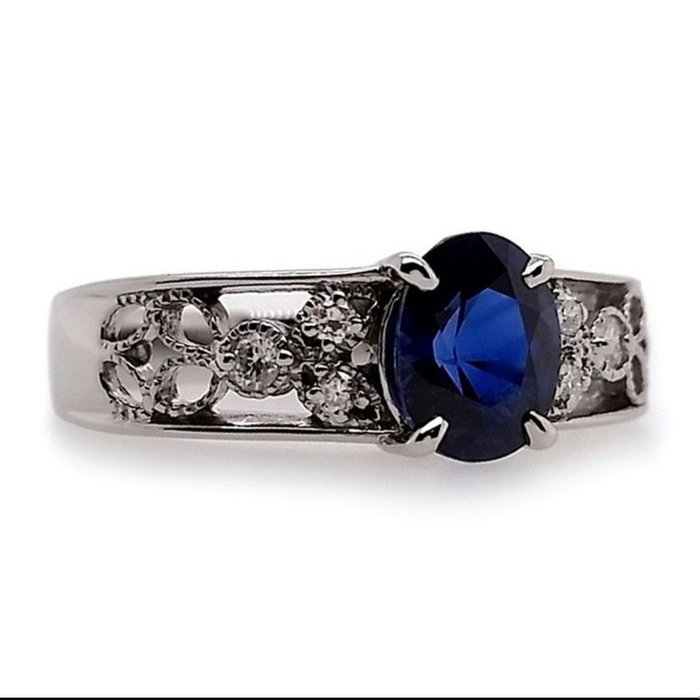Image 2 of Platinum - Ring - 1.23 ct Sapphire - Diamonds