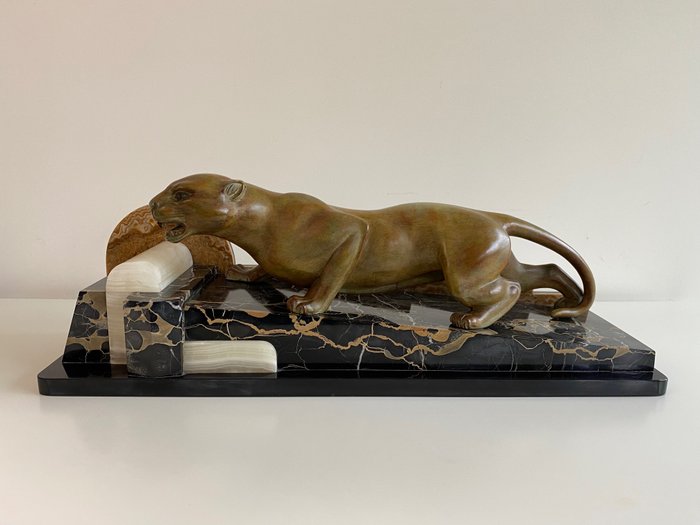 Preview of the first image of Guy Dèbe - Large Art Deco sculpture of a creeping panther.