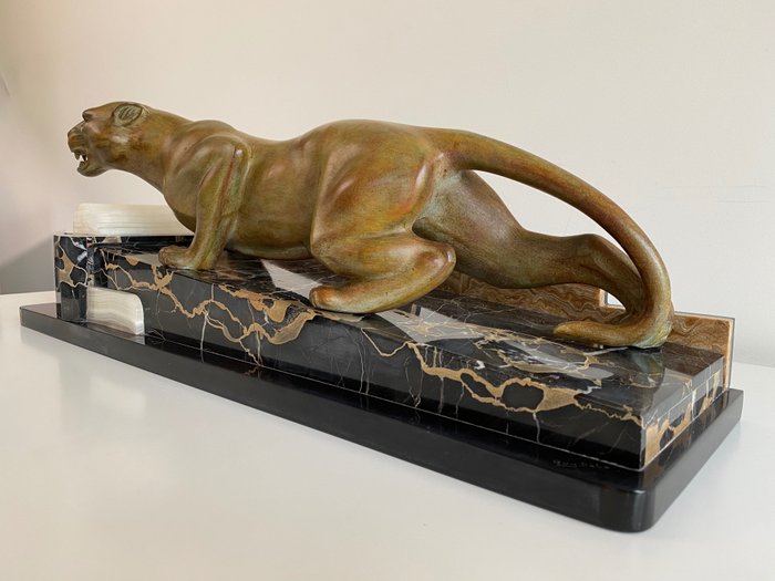 Image 2 of Guy Dèbe - Large Art Deco sculpture of a creeping panther