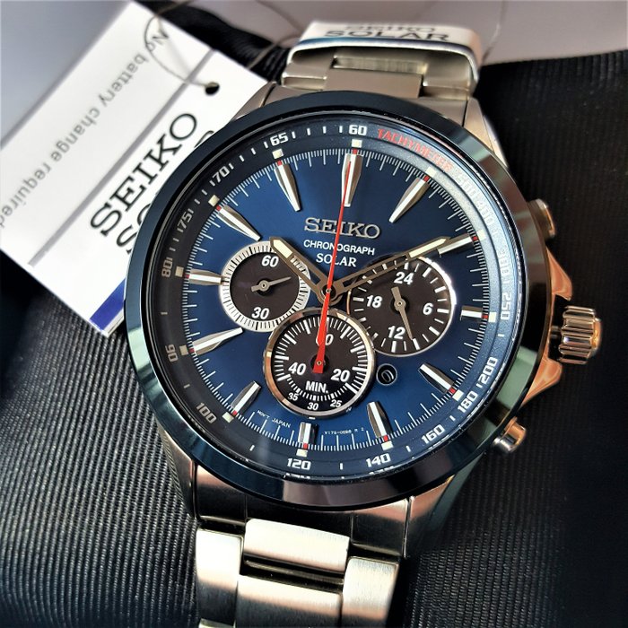 Preview of the first image of Seiko - Solar - Chronograph Multifunction - 1 year power reserve - V175 - Men - New.