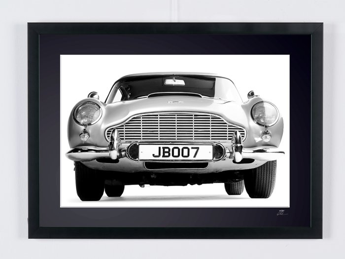 James Bond 007 - Aston Martin DB5 History Models - Luxury Wooden Framed 70X50 cm - Limited Edition Nr 04 of 30 - Serial ID 20132 - - Original Certificate (COA), Hologram Logo Editor and QR Code