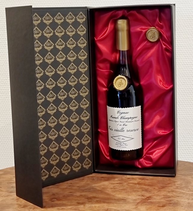 Cognac Paris - Très Vieille Réserve - 80 Ans  - b. 2022 - 700 毫升