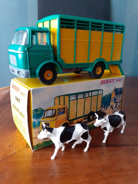 Dinky Toys - 1:48 - ref. 577 Berliet Livestock Truck