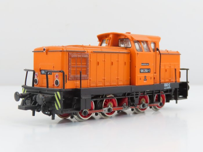 Piko H0 - 25100 - Diesellokomotive - BR106 - DR (DDR) - Catawiki