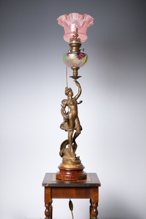 Image 2 of Table lamp - Spelter - First half 20th century