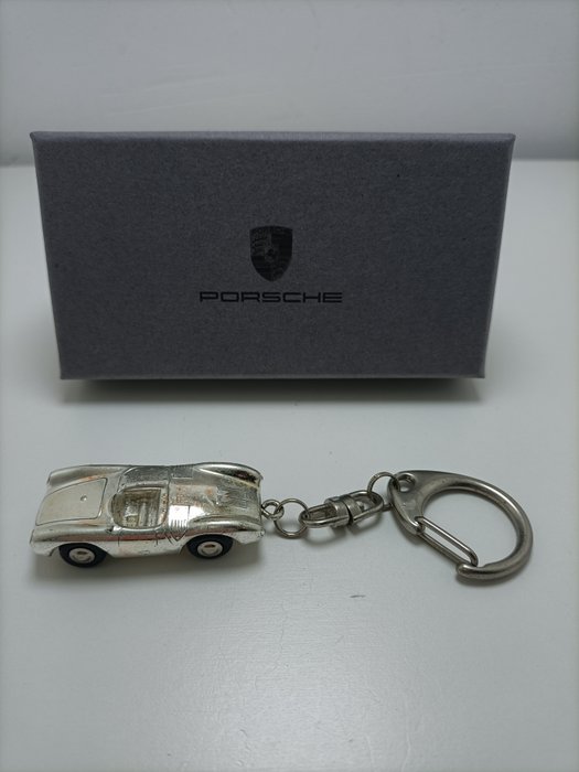 Preview of the first image of Models/toys - Porsche 550 Spyder Portachiavi Keychain Schuco piccolo - Porsche, Schuco - After 2000.