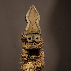 Puppet - Wood, Raffia - Minganji - Pende - Congo DRC 