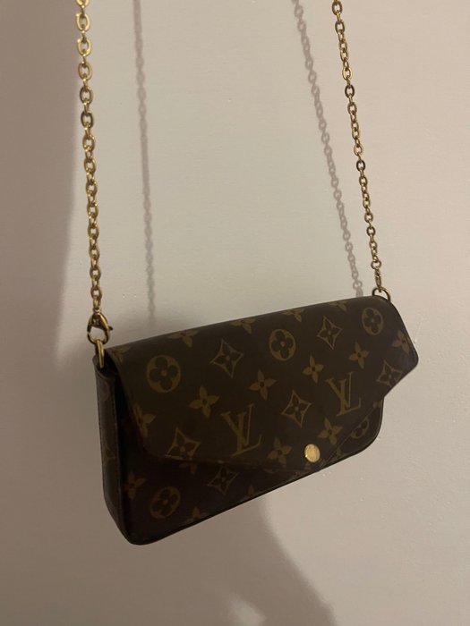 Louis Vuitton - chain bag Crossbody bag - Catawiki
