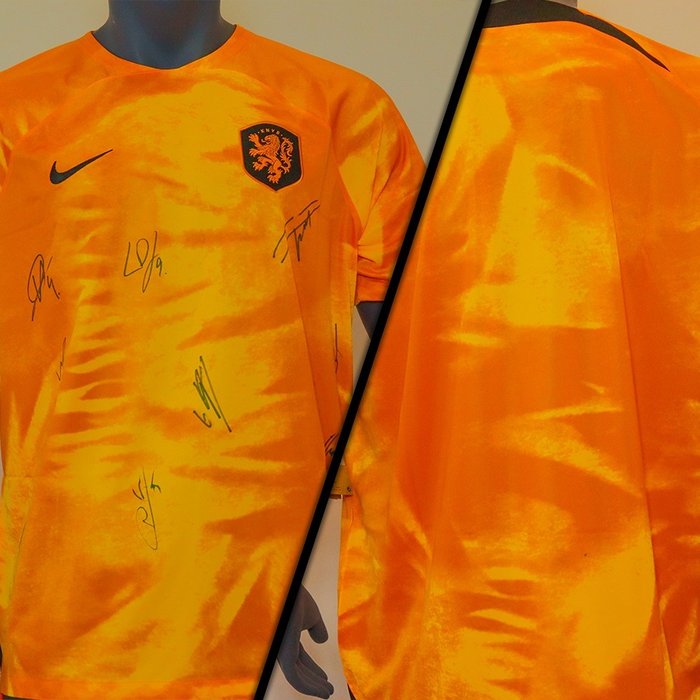 Dutch national team 2022/23 - signed match shirt by selection players