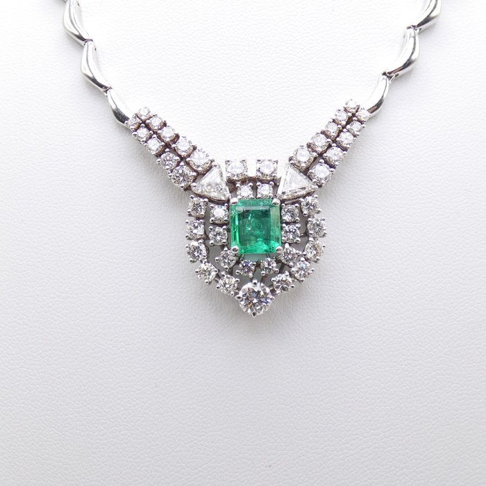 Image 2 of 18 kt. White gold - Necklace with pendant - 1.50 ct Emerald - Diamonds