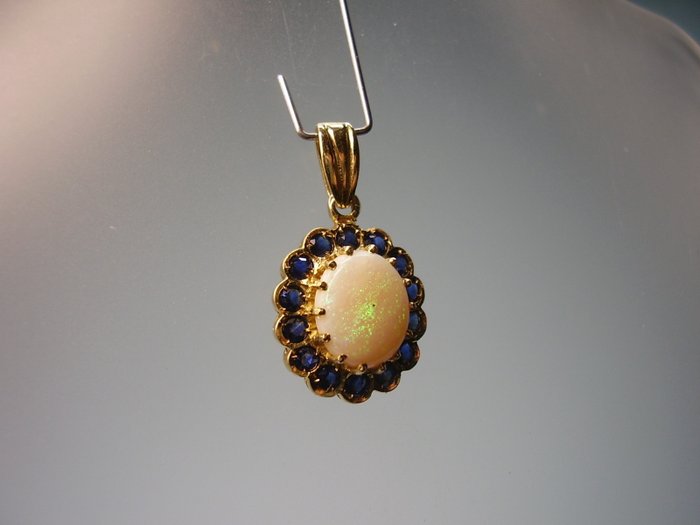 Preview of the first image of 14 kt. Gold - Pendant - 2.00 ct Opal - Sapphires.