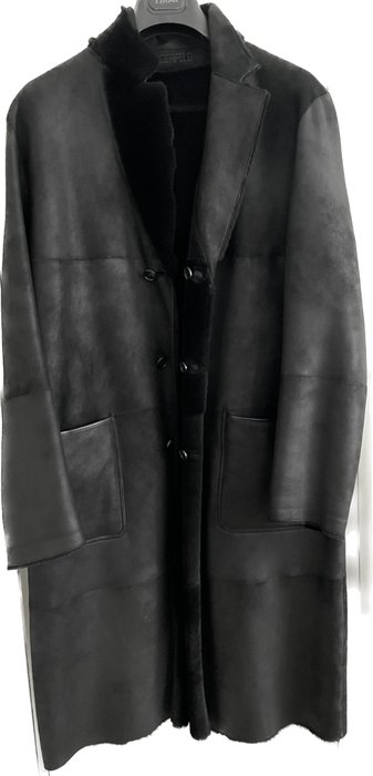 Karl Lagerfeld Fur coat - Catawiki