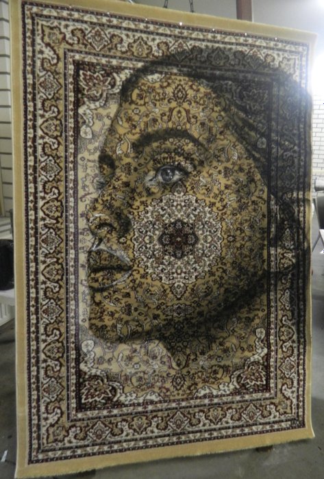 Image 3 of Jacqueline Klein Breteler - Portrait on a traditional carpet - XXL