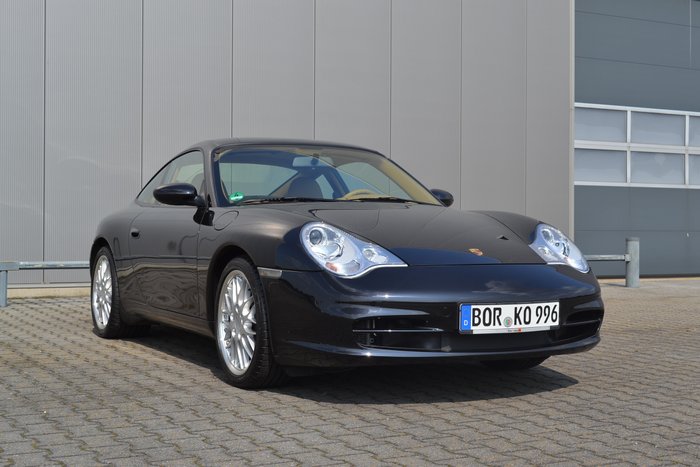 Image 2 of Porsche - 911 (996) Carrera 4 - 2002
