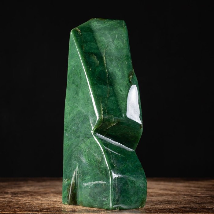 Extra-Qualität Nephrit-Jade – Burma – Freiform - Höhe: 265 mm - Breite: 100 mm- 3560 g