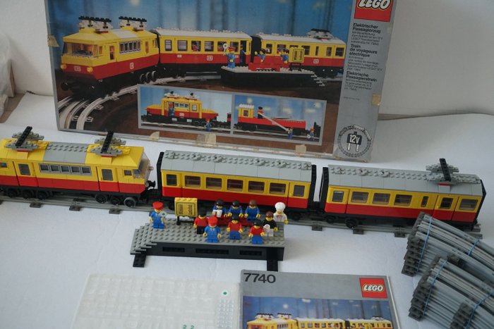 LEGO - Trains - Rare Lego Inter-City train with minifigures, rails,  transformer, platform, booklet, box and rare 7740-1 Vintage Inter-City  Passenger Train - 1980-1989 - Catawiki