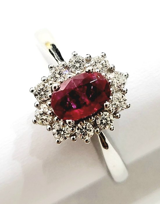 Image 2 of Astralia - 18 kt. White gold - Ring - 0.75 ct Ruby
