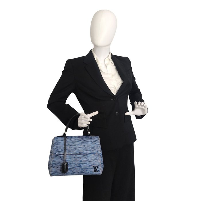 Louis Vuitton - Cluny Handbag - Catawiki