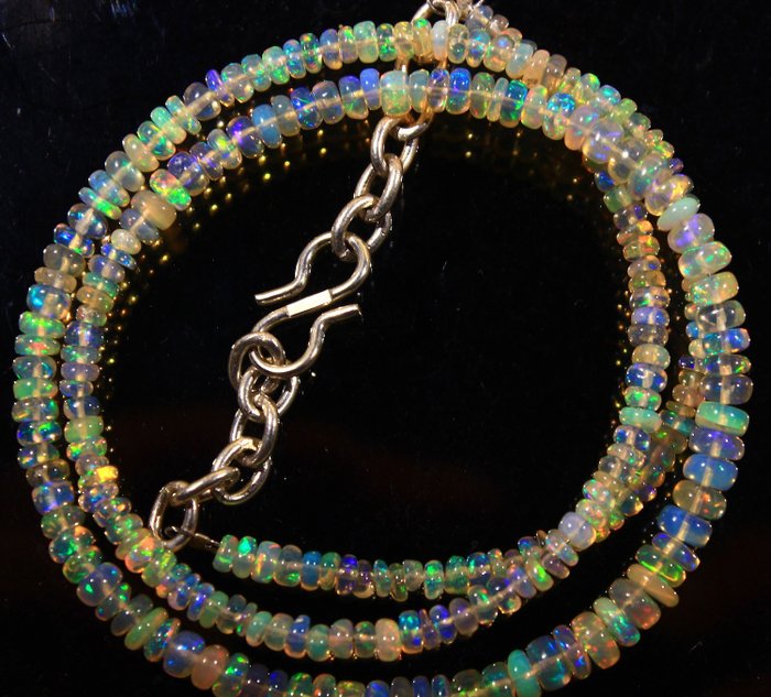 Ethiopian   Opal Beads Cts. 39.05 - 7.81 g