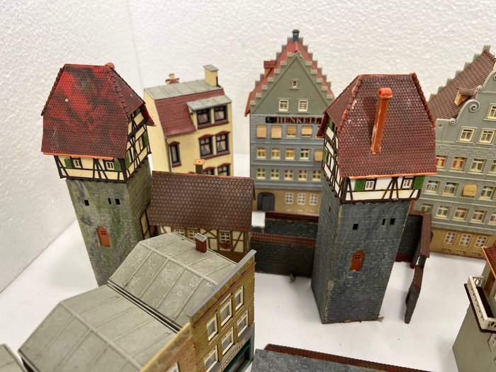 Image 3 of Faller, Kibri H0 - Scenery - Walls, tower, houses, town hall, medieval house