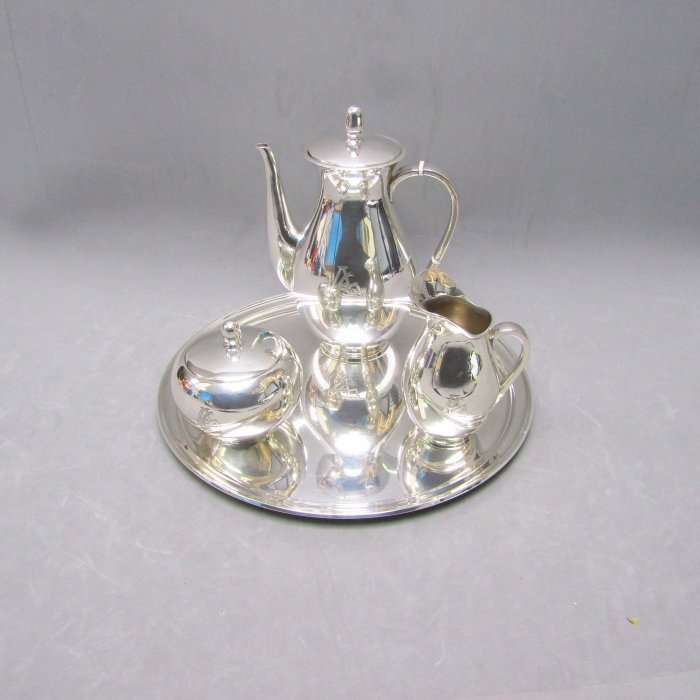 Kaffe og te servise - Sølv, Lov 916 - 1.030 gr. de plata - Spania - Første halvdel av 1900-tallet
