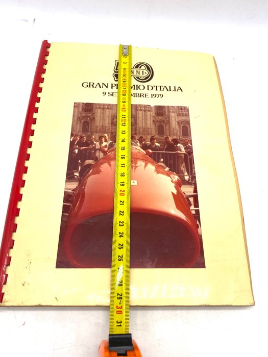 Image 2 of Accessory - Album fotografico Gran Premio Italia 9 settembre 1979 team Ferrari con 72 foto - Ferrar