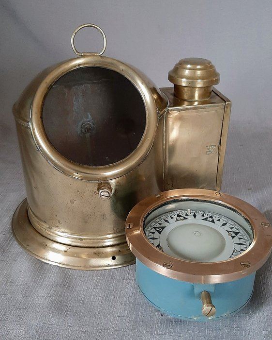 Image 3 of Binnacle compass, Compass and compass house - Brass, Glass - Mid 20th century