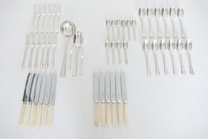 Preview of the first image of Luc Lanel - Christofle - Silver-plated cutlery in Boreal model - 50-piece/12-person (50).