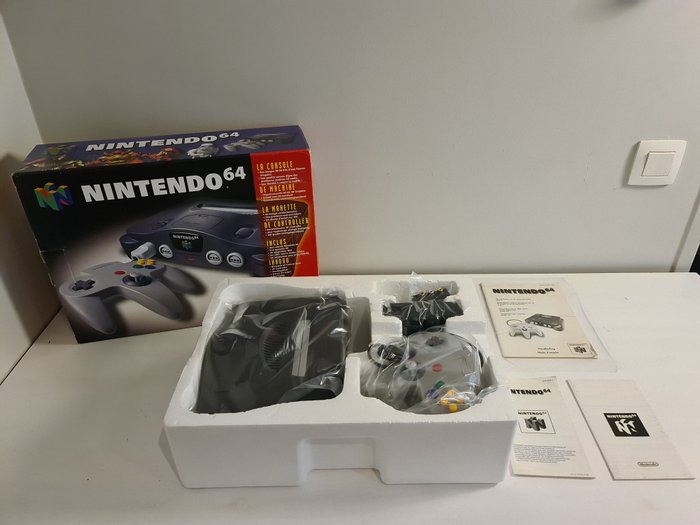 Nintendo - Extremely rare N64 Nintendo 64 MARIO PAK Edition Rare Hard Box - Videojáték-konzol - Eredeti dobozban
