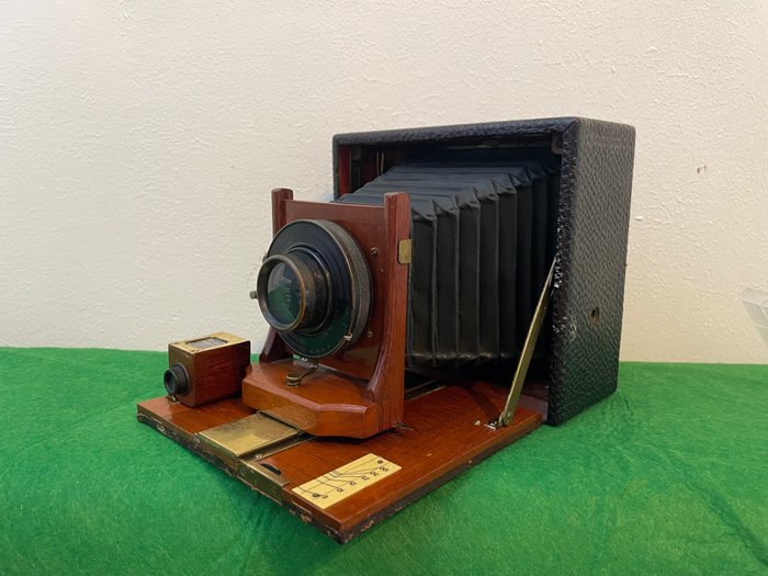 Rochester Optical Co. platen camera 10x15